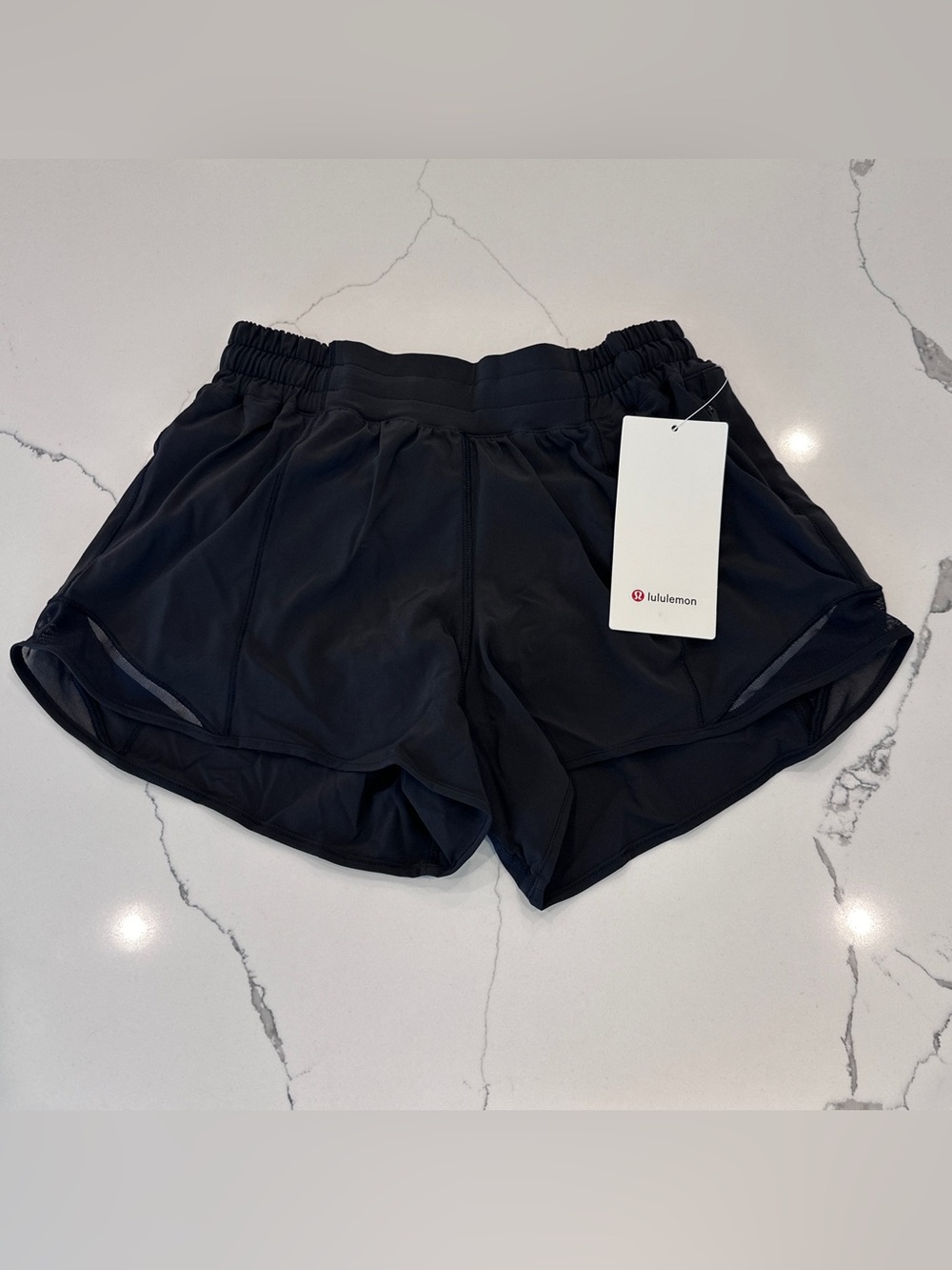 Lululemon Hotty Hot LR Short 4" *Lined Size 6 Black NWT